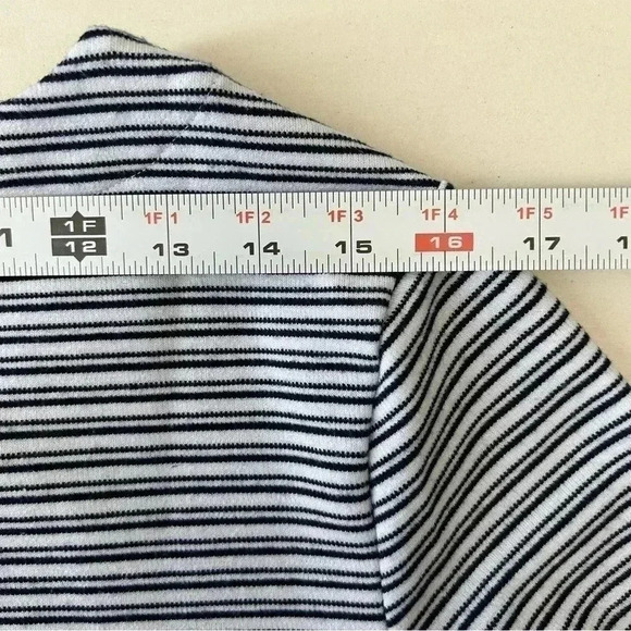 Northern Reflections Top  V-Neck Nautical Tie Front Blue White Stripes Medium - Picture 9 of 15